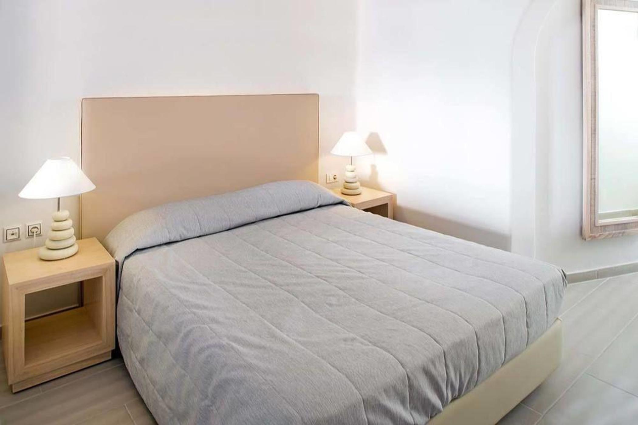 Aegean Plaza Hotel Kamari  Ngoại thất bức ảnh