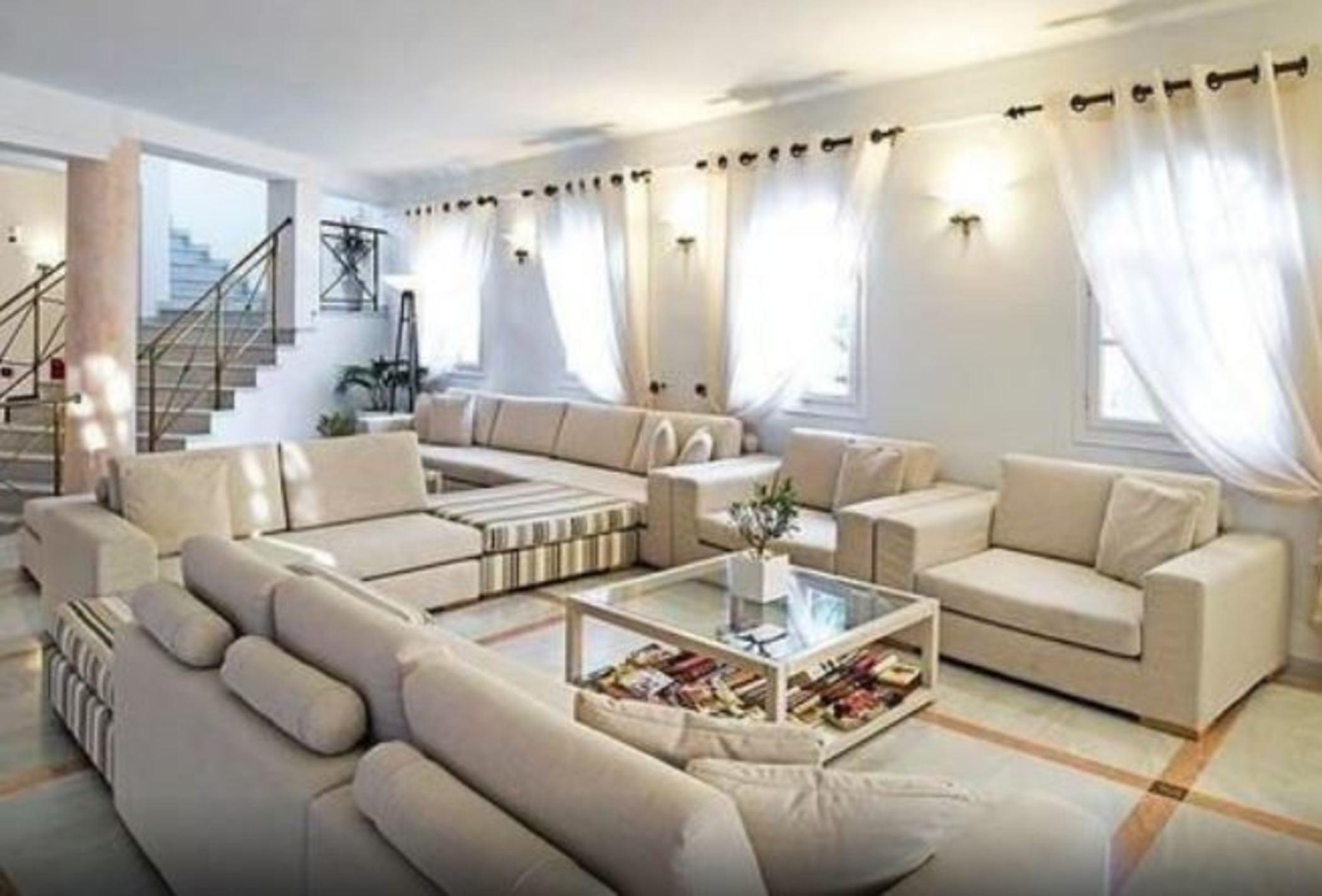 Aegean Plaza Hotel Kamari  Ngoại thất bức ảnh